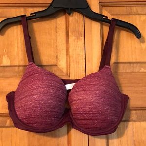 PINK Victoria’s Secret Lightly Lined Bra